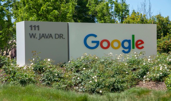 غوغل تحظر أربعة تطبيقات “أندرويد” شائعة ينبغي حذفها الآن