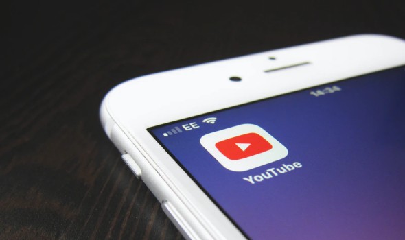 يوتيوب يبدأ مطالبة المستخدمين بالاشتراك في Premium لمشاهدة مقاطع فيديو 4K