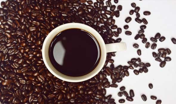 شرب فنجانين أو أكثر من القهوة يوميًا قد يؤدي لمضاعفة خطر الإصابة بأمراض القلب