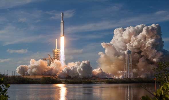“سبيس إكس” تعلن عن موعد إنطلاق صاروخ “فالكون 9” الذي ينطلق فيه رائد الفضاء سلطان النيادي