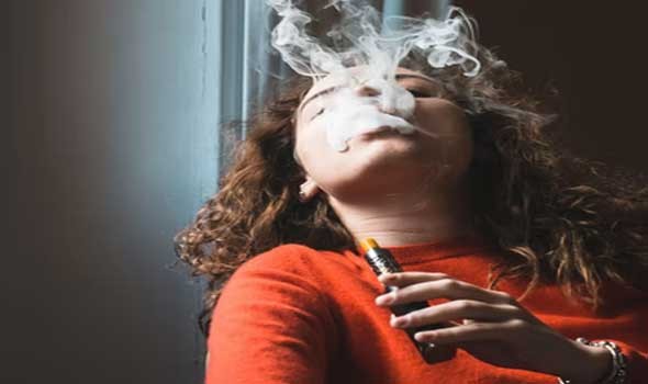 التدخين مؤشر خطر للإصابة بهشاشة العظام