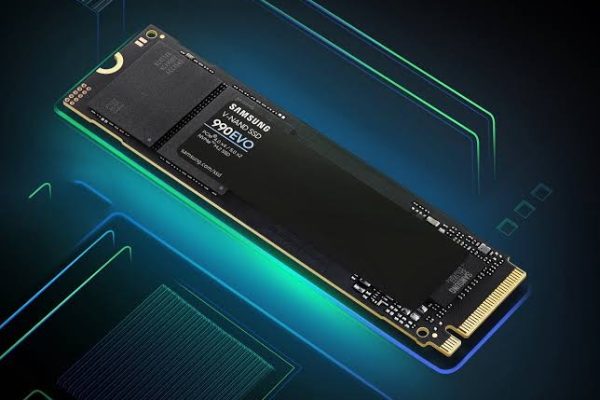 سعر قرص EVO 990 SSD من سامسونج يبدأ من 124.99 دولارًا