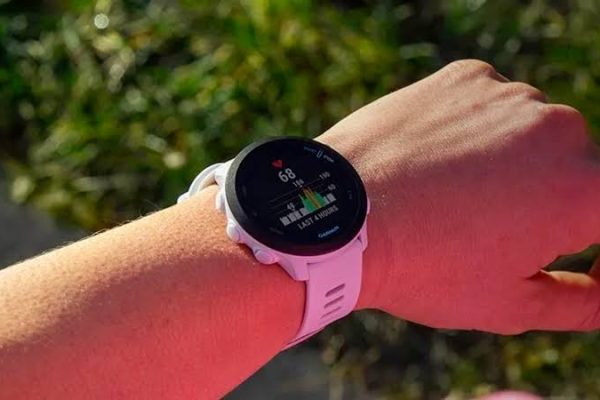 شائعات جديدة تكشف عن ساعة Garmin Forerunner مع شاشة AMOLED