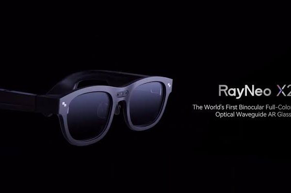 نظارات Rayneo X2 True AR مع مساعد GPT تصبح عالمية من خلال التمويل الجماعي