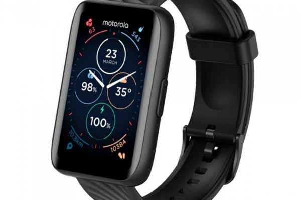 موتورولا تعلن عن ساعة Moto Watch 40 الذكية بسعر 65 دولار