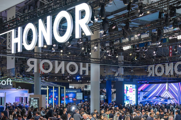 Honor تؤكد خططها لإطلاق خاتم ذكي لمتابعة صحة ونشاط المستخدم #MWC2024