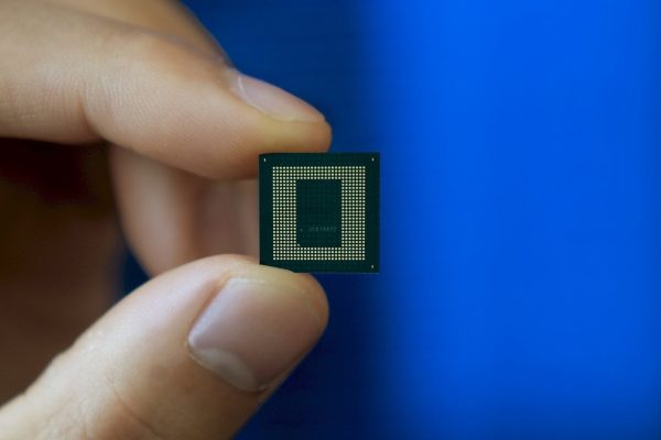 الصين تريد حظر شرائح Intel و AMD ونظام Windows من أجهزة الحواسب الحكومية