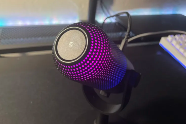 مراجعة لميكروفون Razer Seiren V3 Chroma